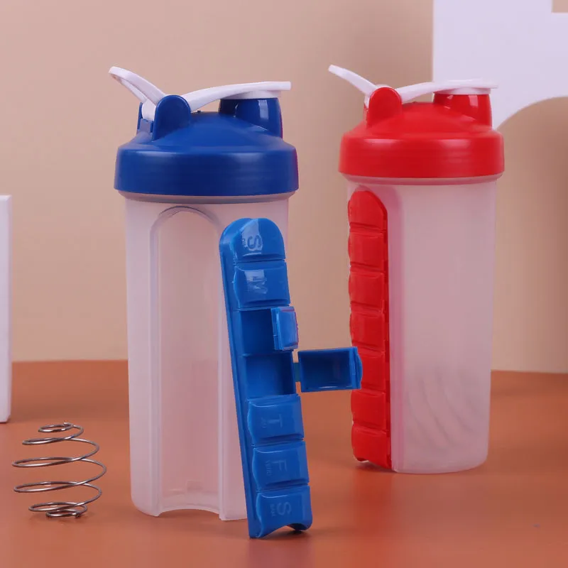 600ml Sports Shaker Bottle with Built-in 7-Day Pill Organizer