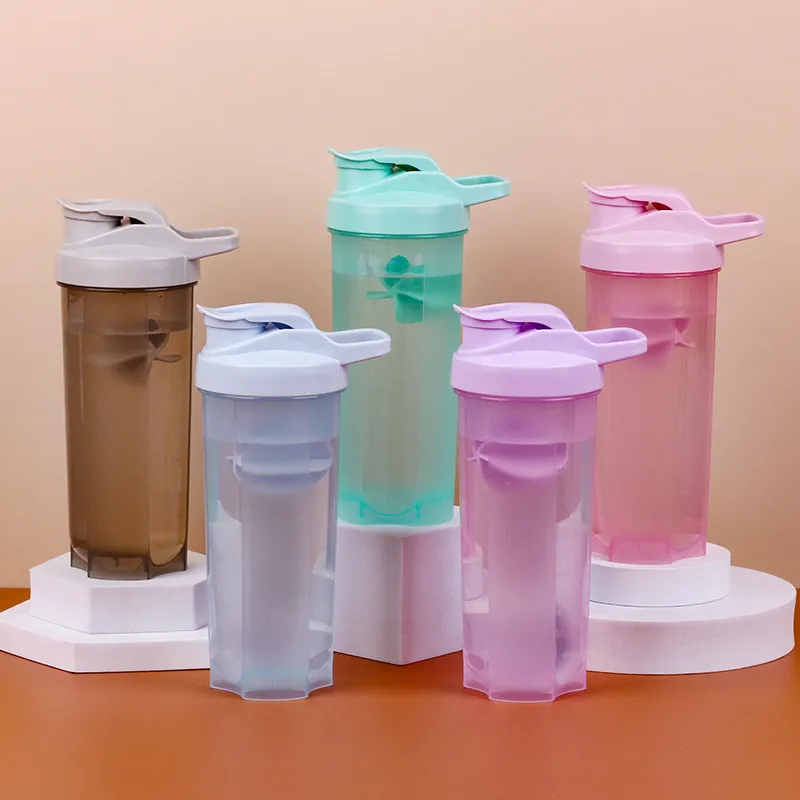 700ml Eco-Friendly Sports Shaker Bottle with Measurement Scale